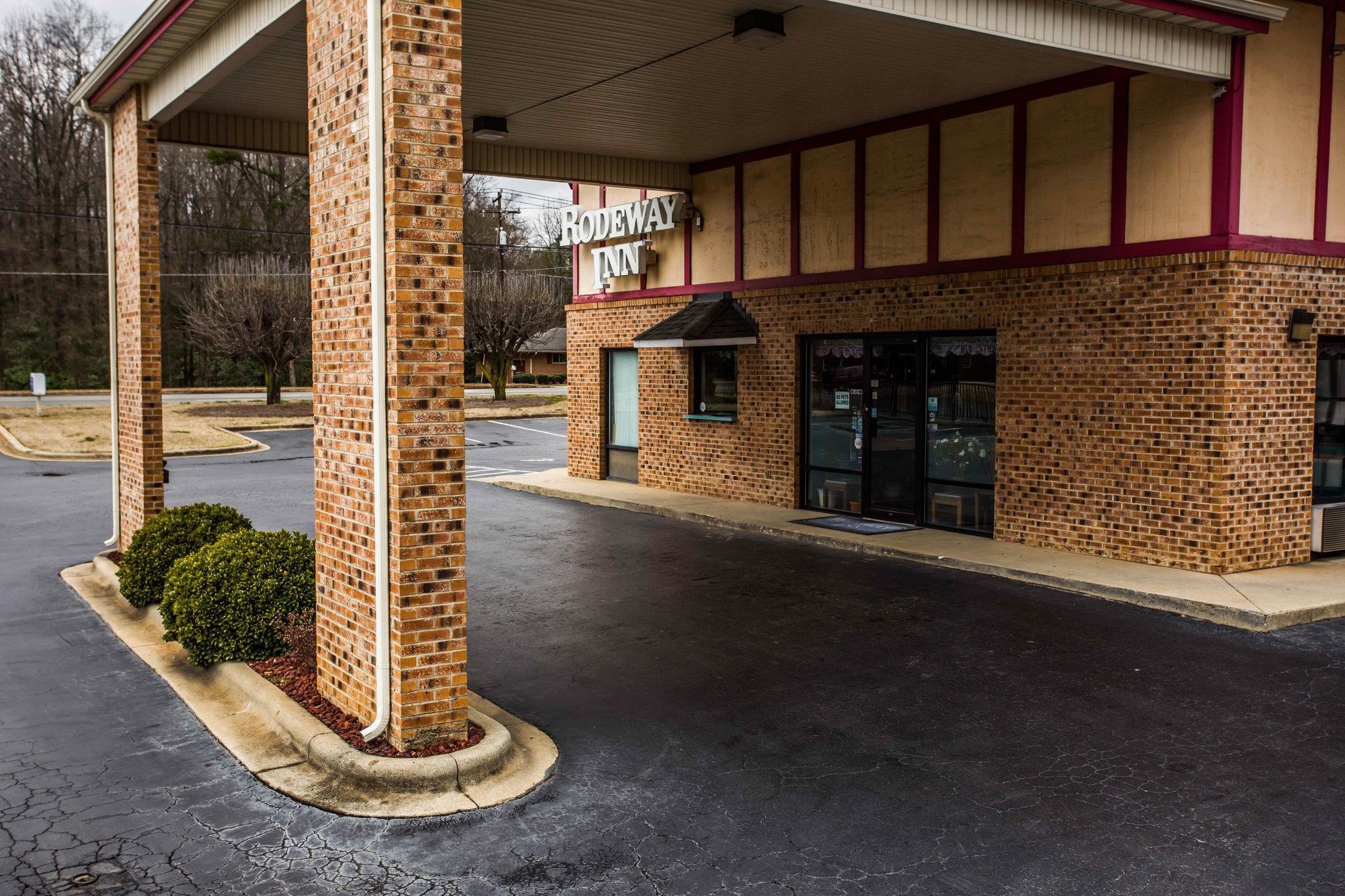 Rodeway Inn University Area Charlotte Buitenkant foto