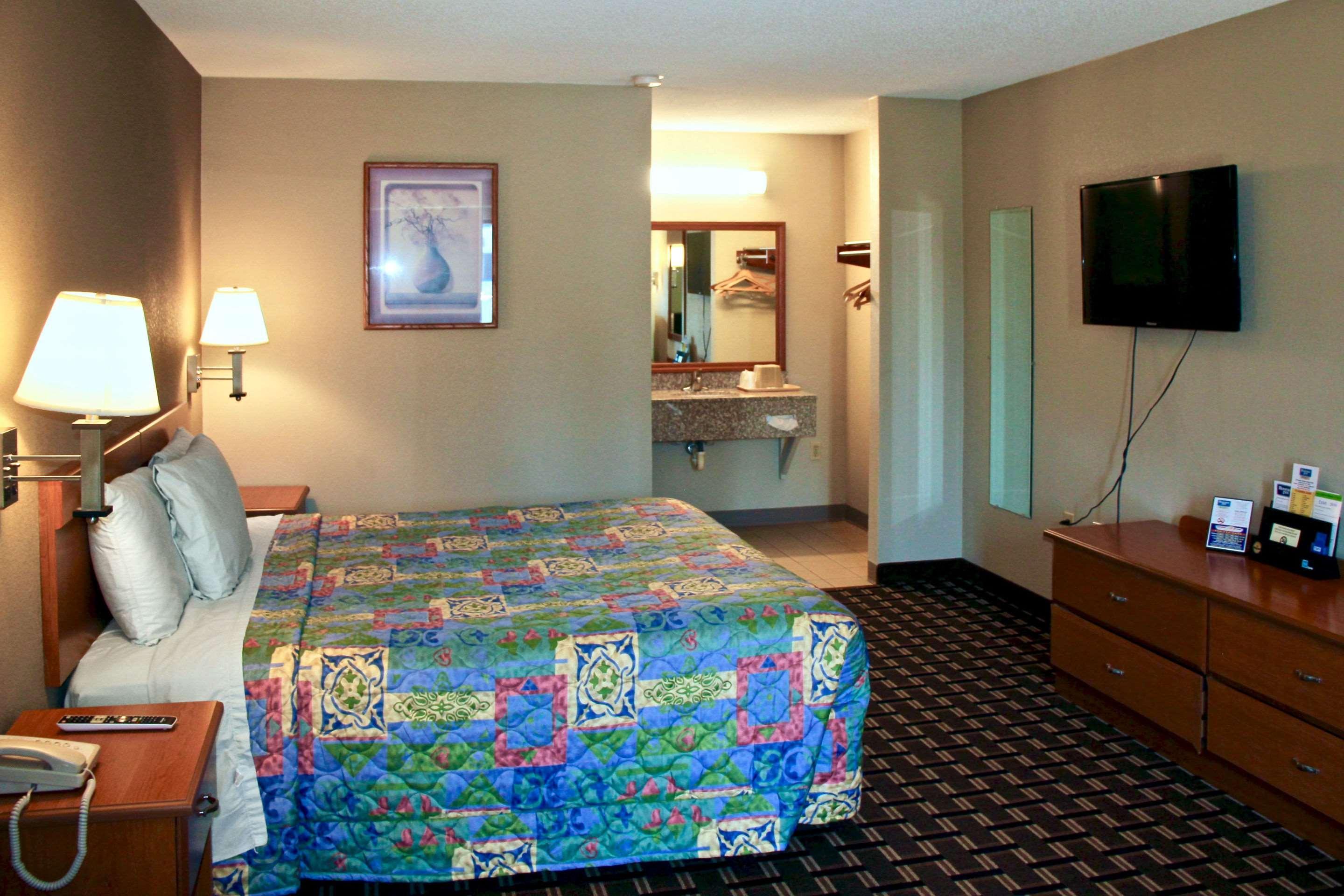 Rodeway Inn University Area Charlotte Buitenkant foto