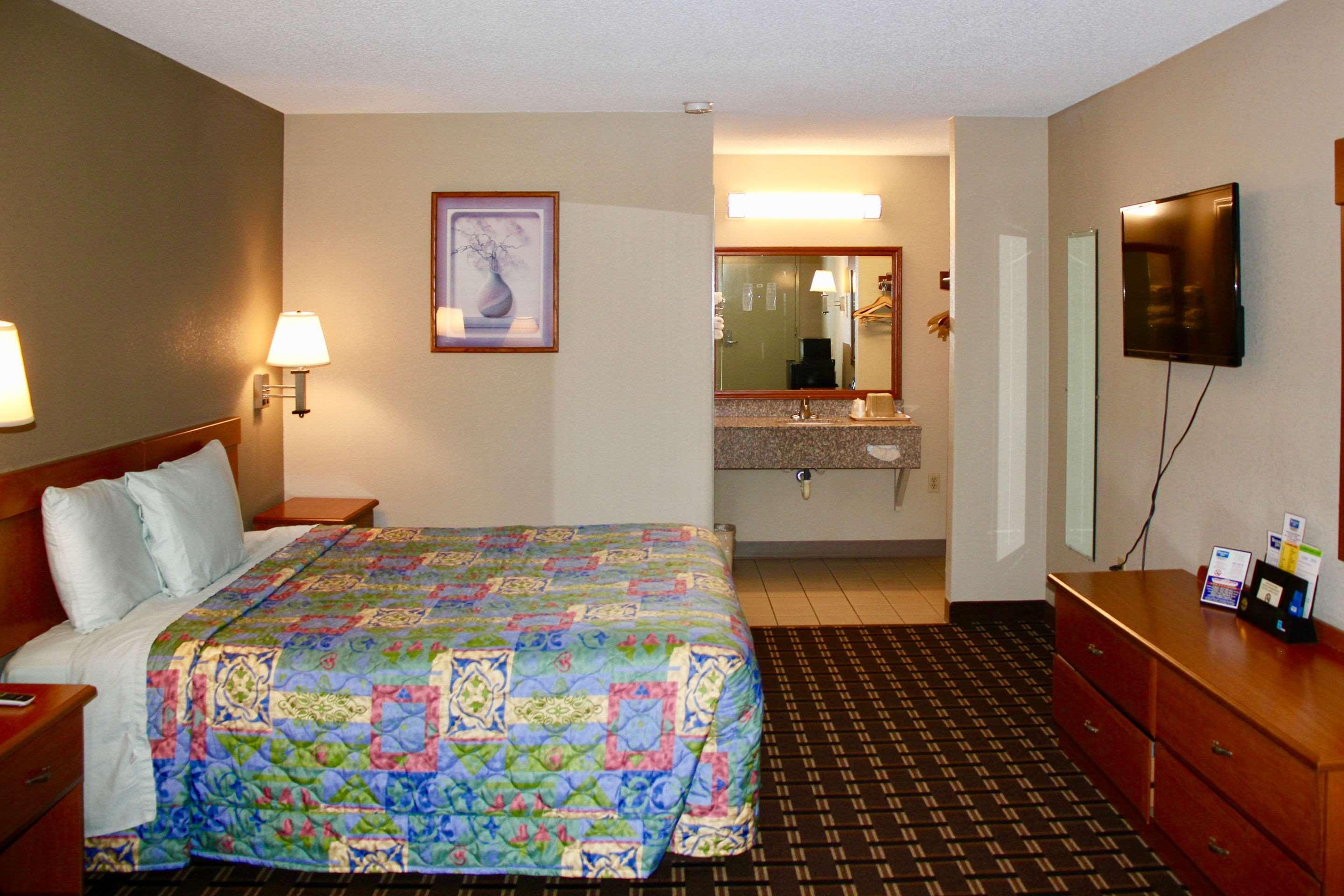Rodeway Inn University Area Charlotte Buitenkant foto